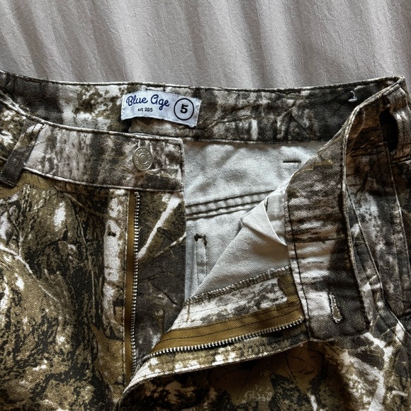 Camo Cargo Pants - Picture 3 of 7